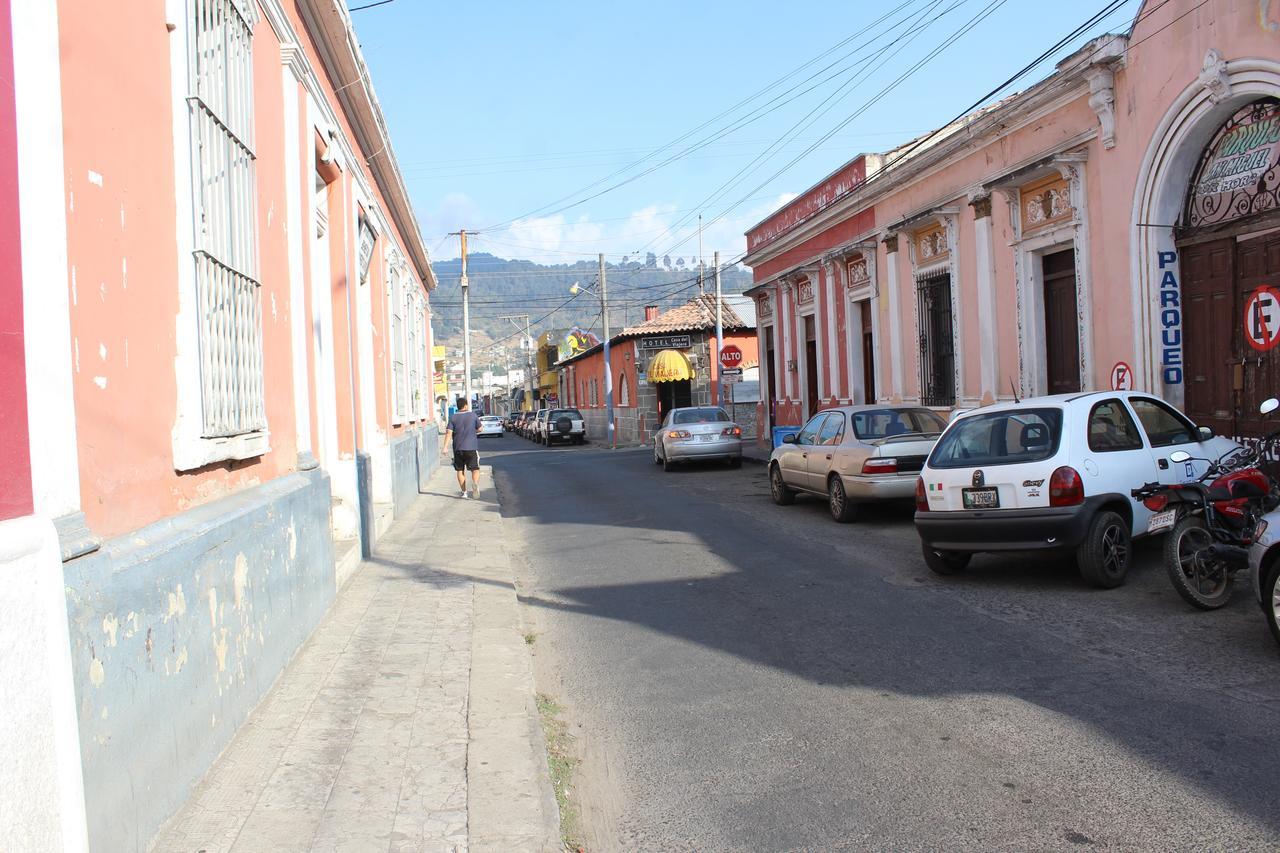Hotel Casa Del Viajero Quetzaltenango Ngoại thất bức ảnh