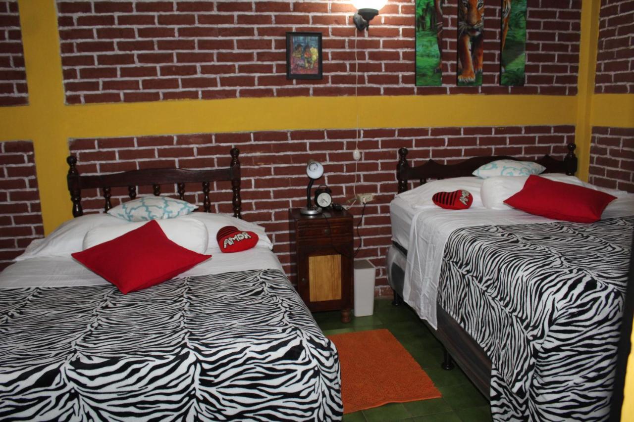 Hotel Casa Del Viajero Quetzaltenango Ngoại thất bức ảnh