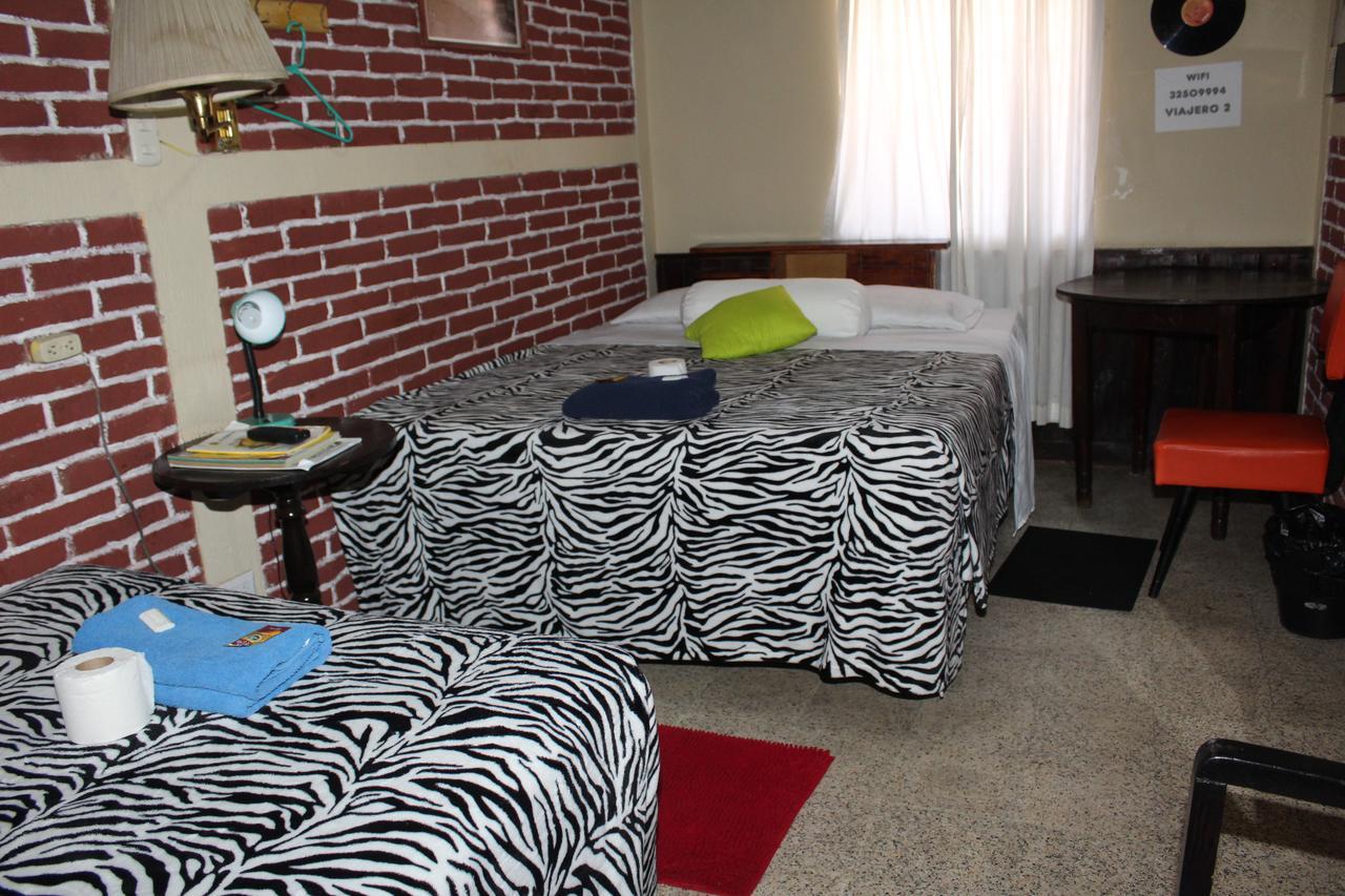 Hotel Casa Del Viajero Quetzaltenango Ngoại thất bức ảnh
